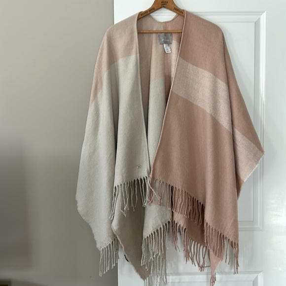 SOIA & KYO Color Block Fringed Wrap Scarfigan Poncho in Pale Pink, Tan & Cream - Picture 2 of 14
